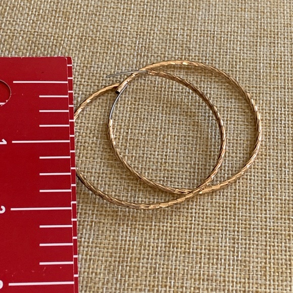 14K gold plated large hoop earrings in excellent condition - Picture 4 of 5